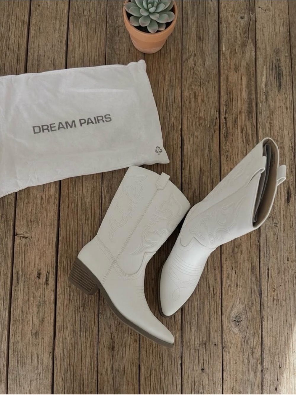 Dream Pairs White Mid-Calf Embroidered Western Heeled Boots